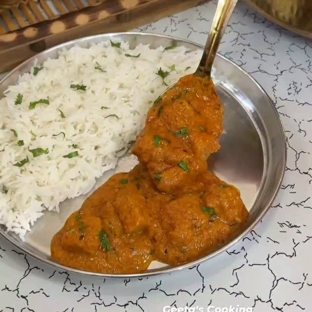 Lauki se Paneer ki Sabzi 😍 #geetascooking